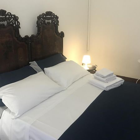 Aragona Rooms ปาแลร์โม ภายนอก รูปภาพ