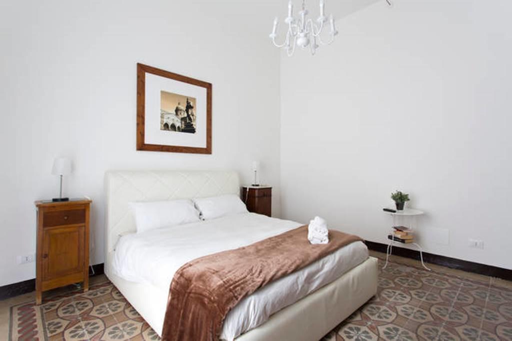 Aragona Rooms ปาแลร์โม ภายนอก รูปภาพ