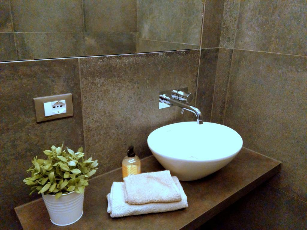 Aragona Rooms ปาแลร์โม ภายนอก รูปภาพ