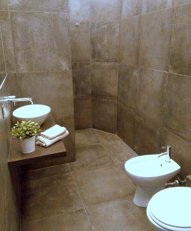 Aragona Rooms ปาแลร์โม ภายนอก รูปภาพ