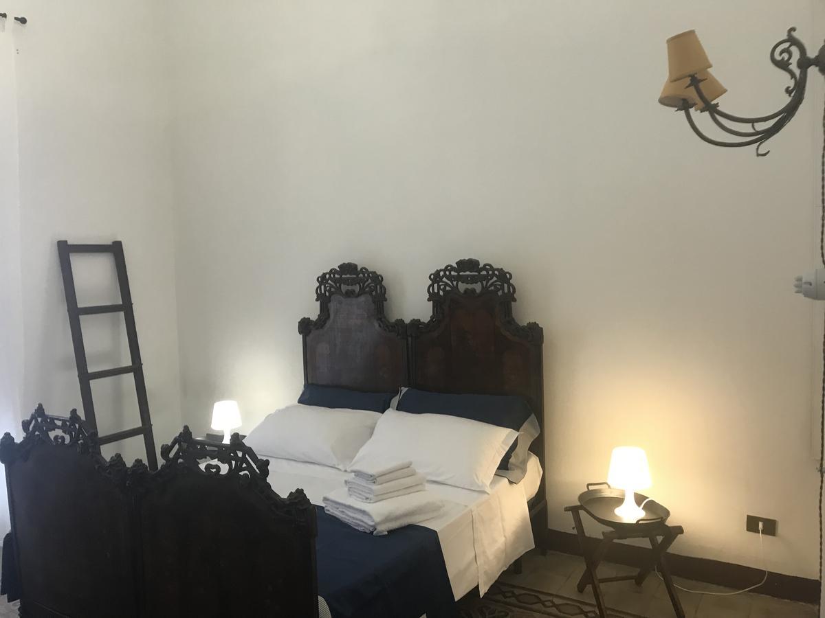 Aragona Rooms ปาแลร์โม ภายนอก รูปภาพ